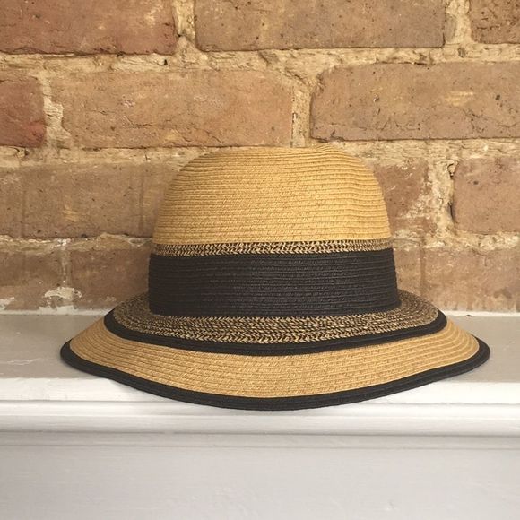 NWT Sonoma packable straw summer beach hat - Picture 1 of 4